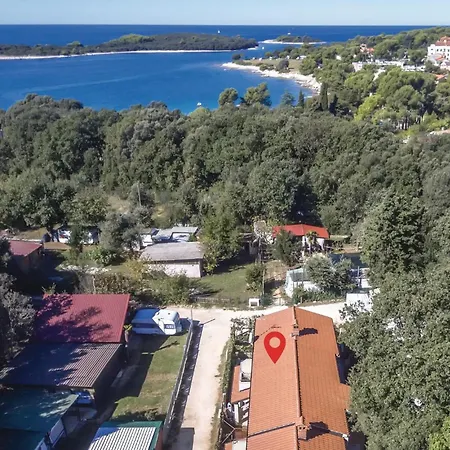Amazing Apartment In Pula With Kitchen *